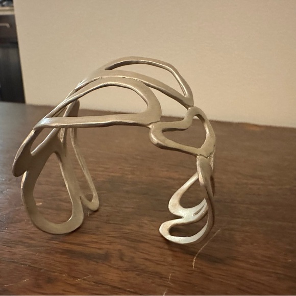 Saundra Messinger sterling silver cuff bracelet - Picture 4 of 9